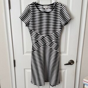 Beige by eci Mid Mod Retro Vibe Black & White Stretchy Dress - Size Small